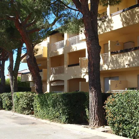 Fidji Saint-Cyr-sur-Mer